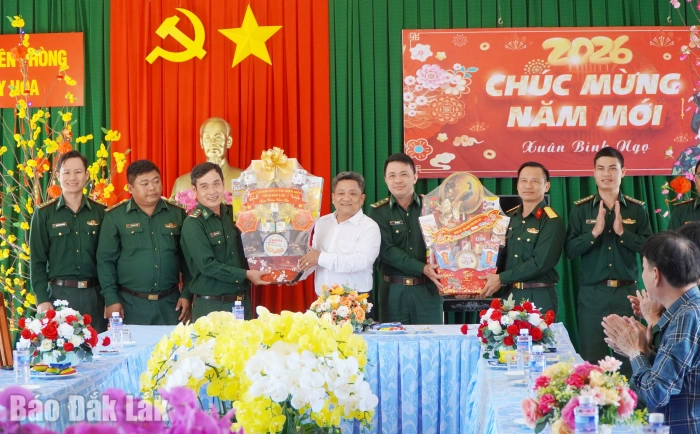 Ban Chỉ đạo công tác biên giới thăm, chúc Tết các Đồn Biên phòng phía Đông tỉnh