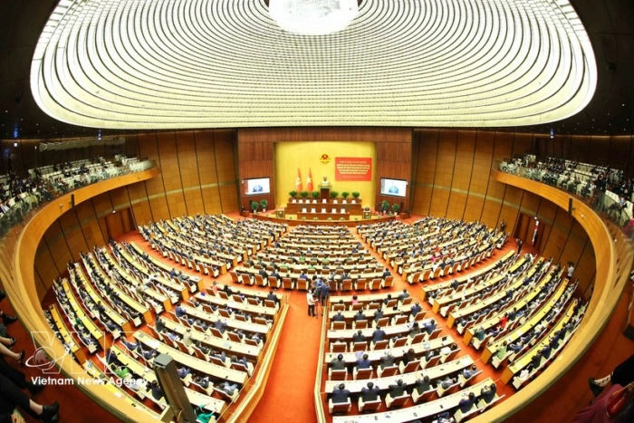 Party chief urges stronger material, spiritual internal capacity in new era