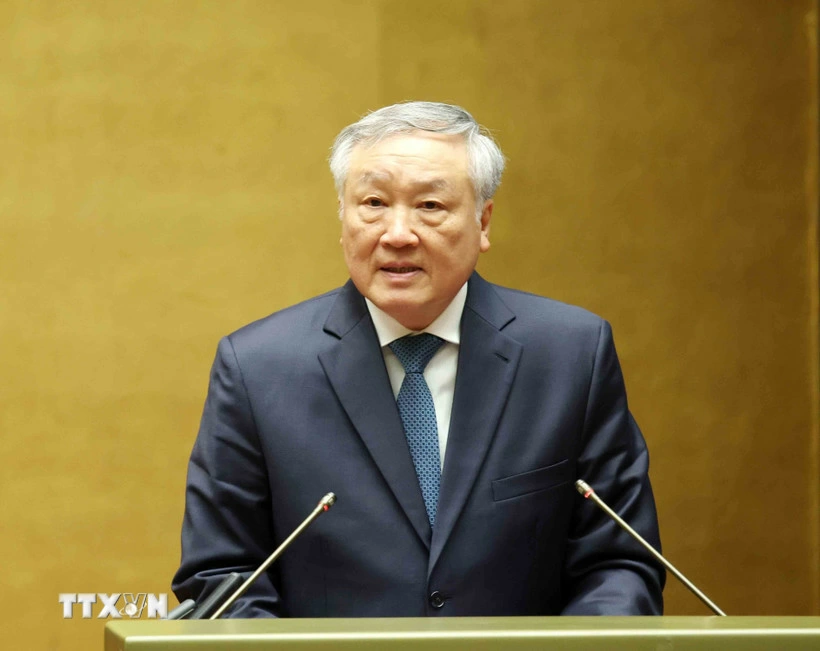 Phó Thủ tướng Thường trực Chính phủ Nguyễn Hoà Bình trình bày nội dung trọng tâm Chương trình hành động thực hiện Nghị quyết số 79-NQ/TW về phát triển kinh tế Nhà nước và Nghị quyết số 80-NQ/TW về phát triển văn hóa Việt Nam. Ảnh: Phương Hoa/TTXVN