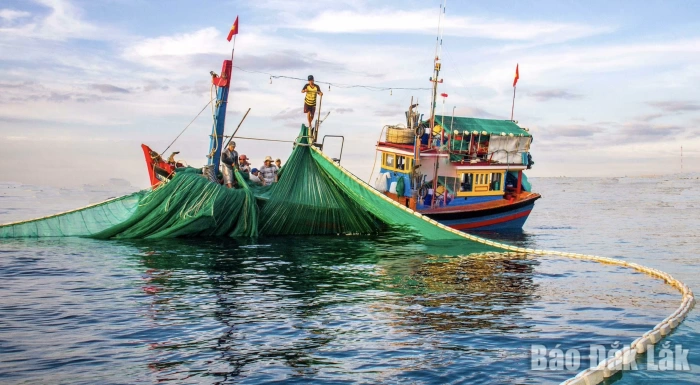 Đón Xuân giữa trùng khơi