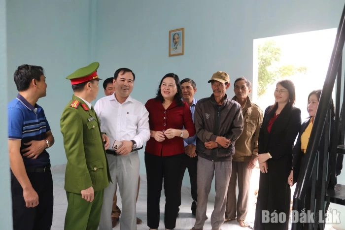 Xây dựng Đảng bộ vững mạnh, tạo động lực phát triển cho Phú Hòa 1