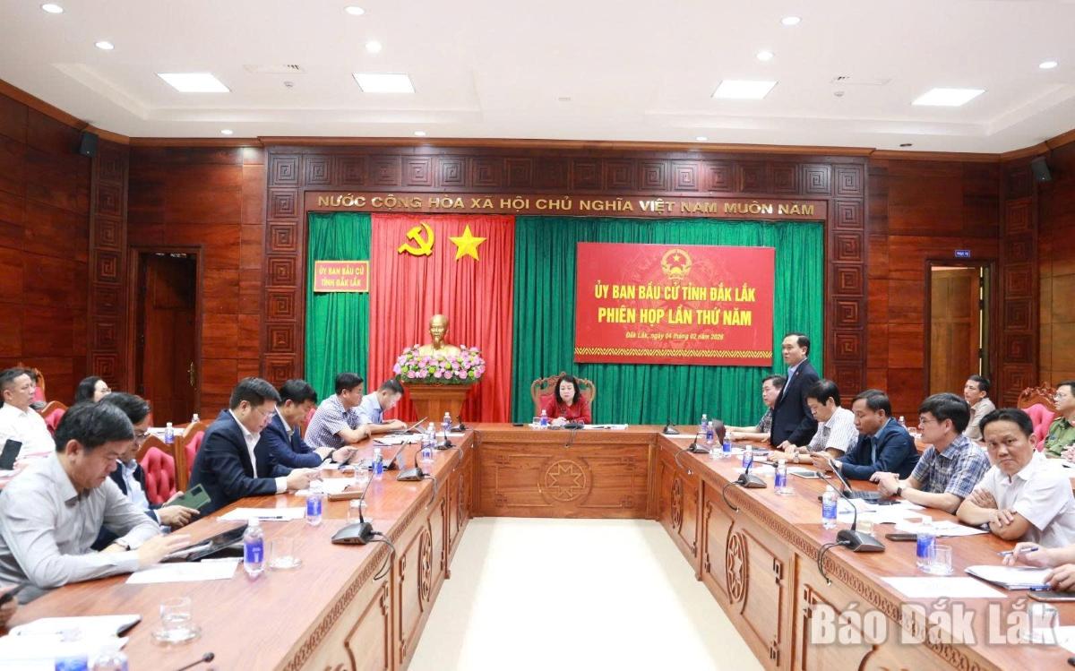 Delegates attending the meeting.