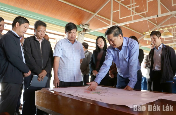 Tự hào dưới lá cờ vẻ vang của Đảng
- Đắk Lắk vững bước trong kỷ nguyên mới