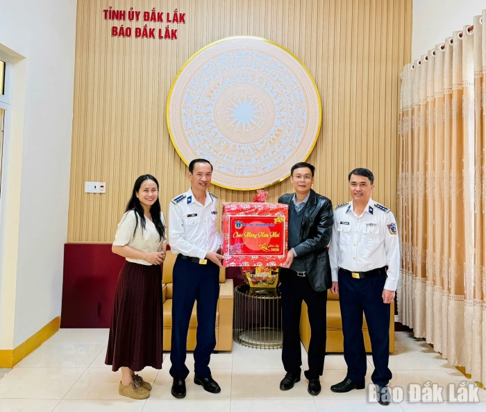 Bộ Tư lệnh Vùng Cảnh sát biển 3 thăm, chúc tết Báo và Phát thanh, Truyền hình Đắk Lắk