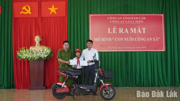 Công an xã Ea Ning triển khai mô hình “Con nuôi Công an xã”