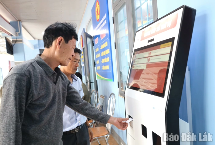 Ea Knốp chú trọng nâng cao chất lượng phục vụ người dân và doanh nghiệp Ea Knốp chú trọng nâng cao chất lượng phục vụ người dân và doanh nghiệp