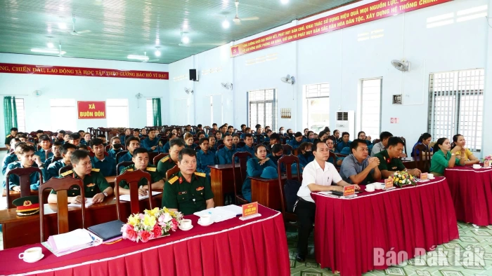 Các xã, phường khai mạc huấn luyện dân quân năm nhất