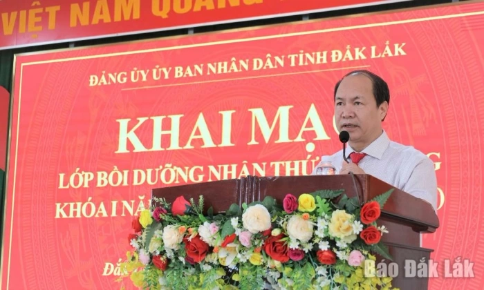 Đảng ủy UBND tỉnh bồi dưỡng nhận thức về Đảng cho 166 quần chúng ưu tú