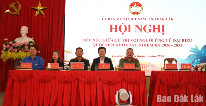 Tiếp xúc cử tri - Cầu nối niềm tin trước ngày hội lớn