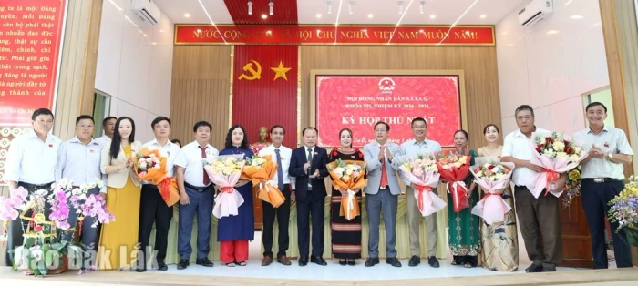 Kỳ họp thứ Nhất, HĐND xã Ea Ô khóa VII