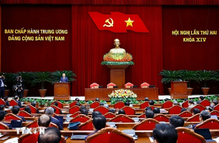 Bế mạc Hội nghị TW lần thứ 2: Thống nhất cao về những vấn đề lớn, hệ trọng