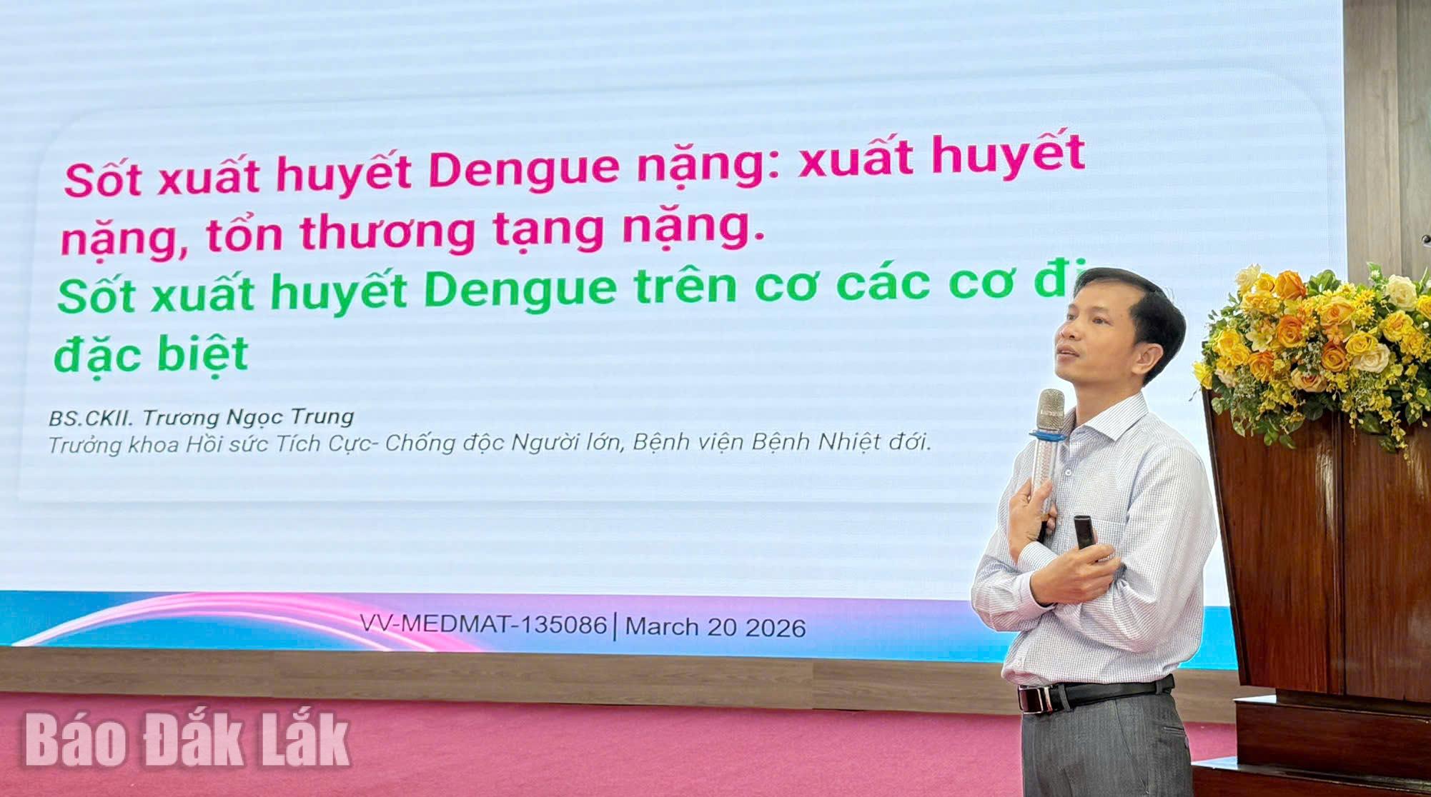 Bác sĩ ở Bệnh viện Nhiệt đới chia sẻ kinh nghiệm điều trị sốt xuất huyết Degue trên cơ địa đặc biệt.