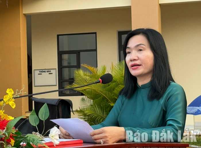 296 thanh niên của điểm giao nhận quân số 2 hăng hái lên đường nhập ngũ