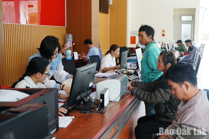 “Quả ngọt” trong cải cách hành chính ở xã Liên Sơn Lắk