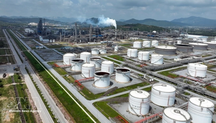 Vietnam diversifies supply sources to meet domestic fuel demand