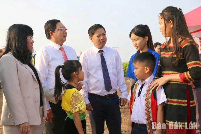 Nâng chất đội ngũ cán bộ người dân tộc thiểu số