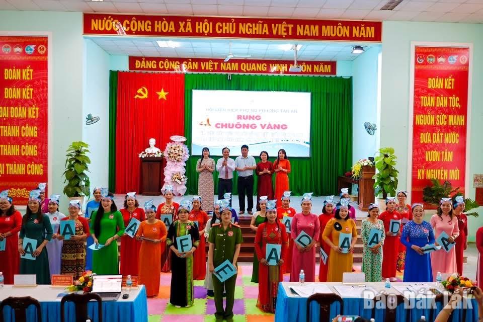 Phụ nữ phường Tân An thi “Rung chuông vàng” tìm hiểu kiến thức về bầu cử đại biểu Quốc hội khóa XVI và đại biểu HĐND các cấp, nhiệm kỳ 2026 - 2031.