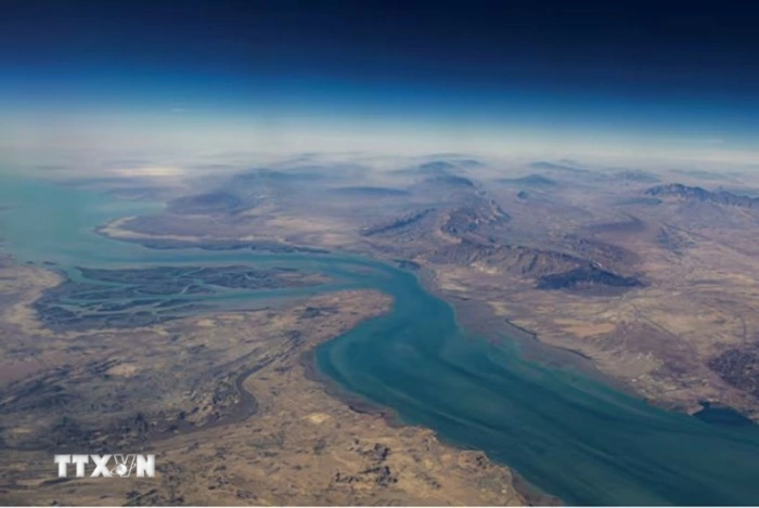 Iran nêu điều kiện cho tàu Ấn Độ qua eo biển Hormuz