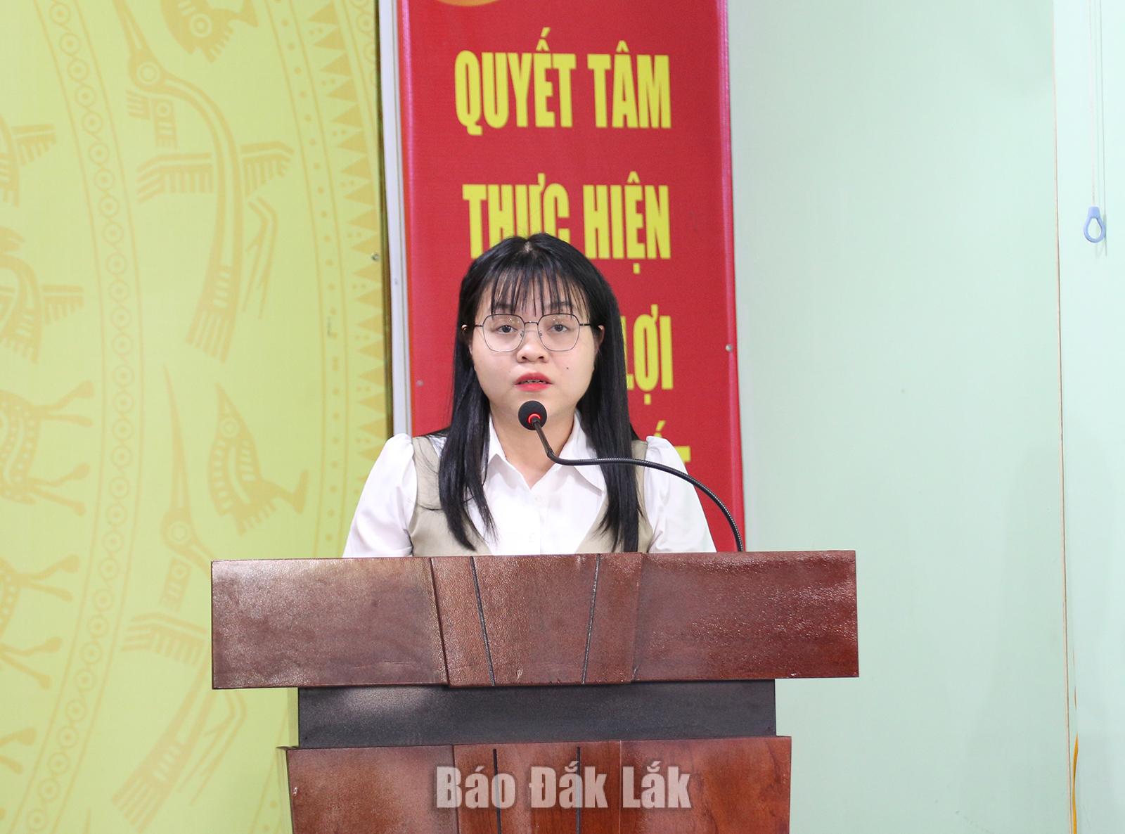 Ứng cử viên Đinh Thị Kim Trang là một trong những người trẻ ứng cử đại biểu HĐND tỉnh Đắk Lắk.
