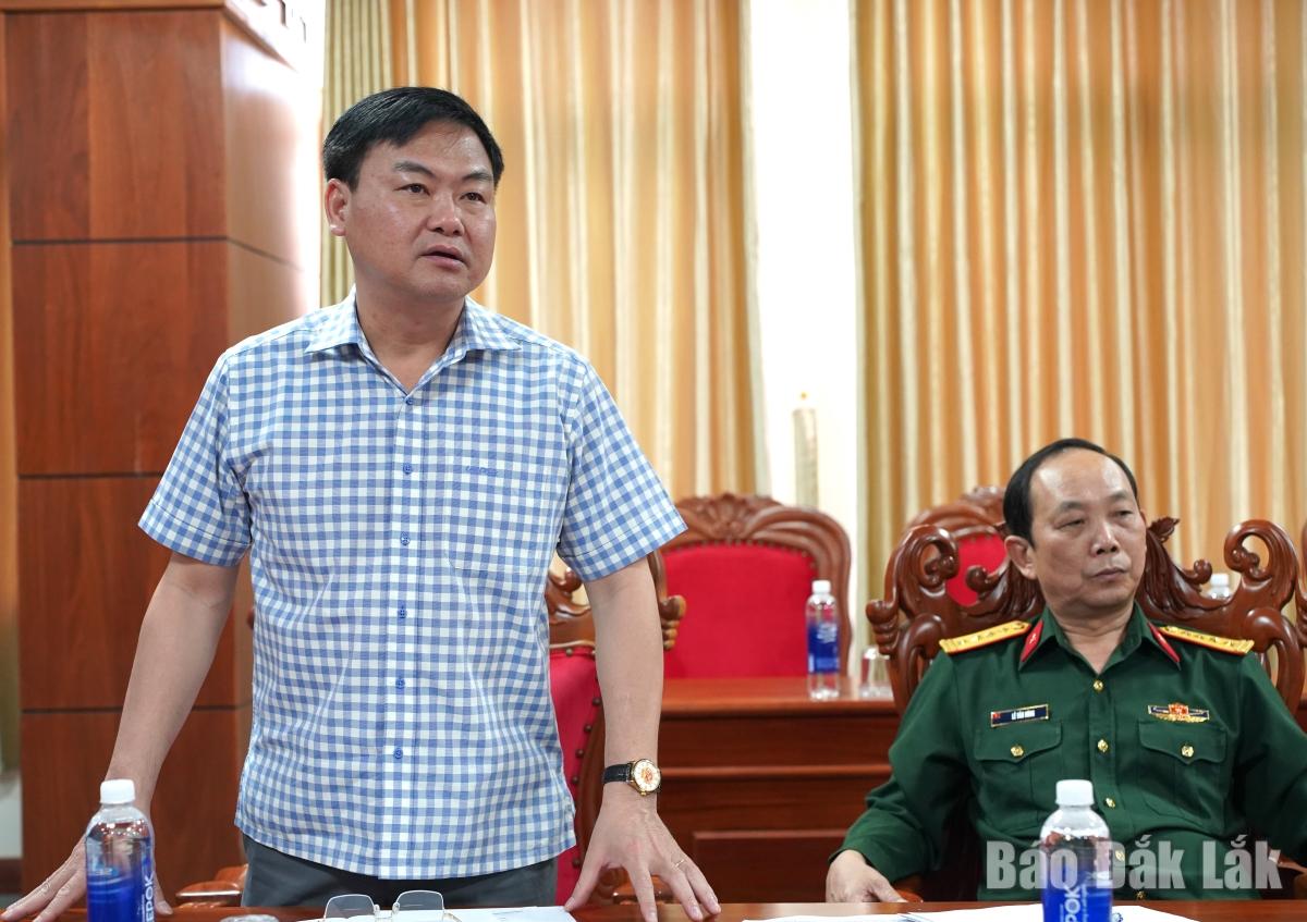 Đỗ Thái Phong, Tỉnh ủy viên, Phó Chủ tịch HĐND tỉnh, Phó Chủ tịch UBBC tỉnh phát biểu tại cuộc họp.