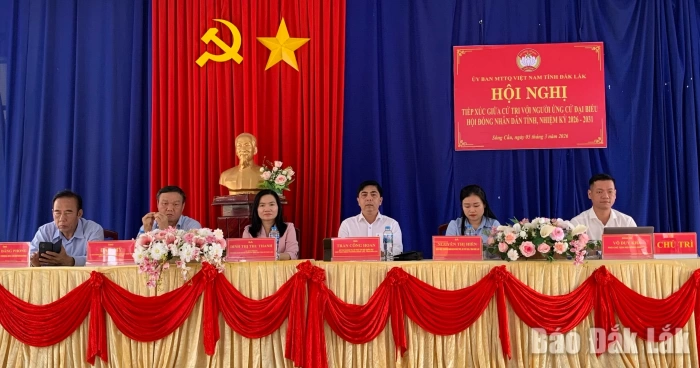 Ứng cử viên đơn vị bầu cử số 5, đại biểu HĐND tỉnh tiếp xúc cử tri phường Sông Cầu