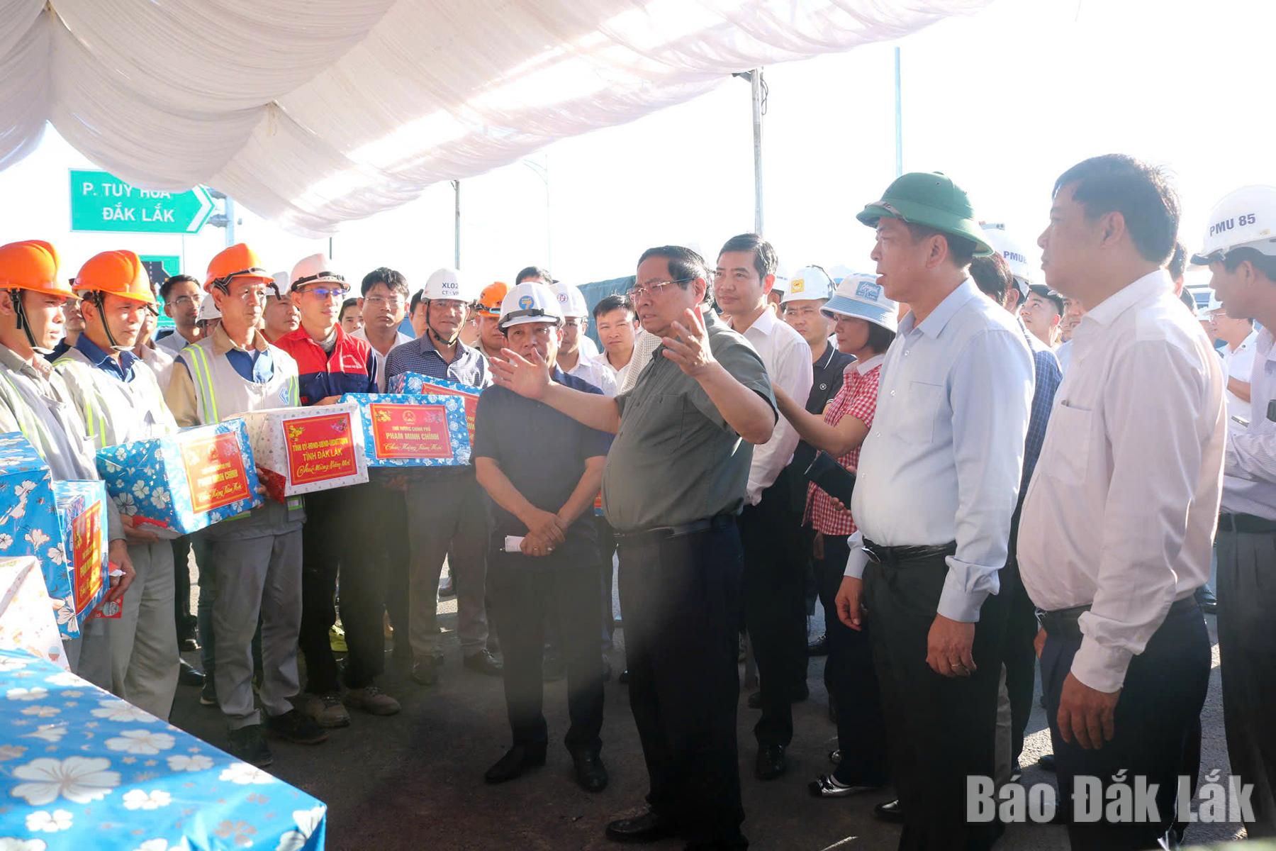 Thủ tướng Chính phủ Phạm Minh Chính phát biểu tại buổi kiểm tra.