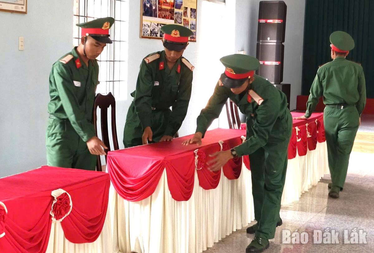 Công tác trang trí, khánh tiết được đơn vị thực hiện chỉn chu, trang trọng.