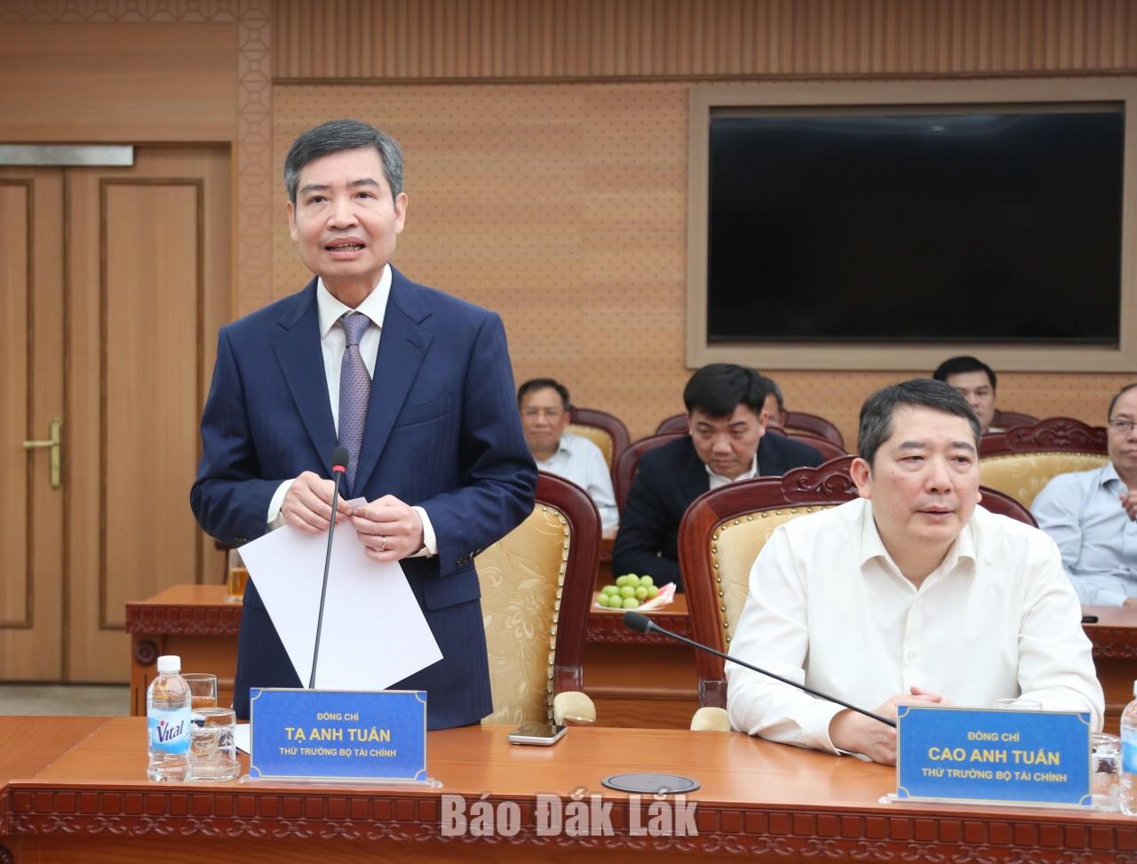 Thứ trưởng Bộ Tài chính Tạ Anh Tuấn phát biểu nhận nhiệm vụ. Ảnh: Đức Minh