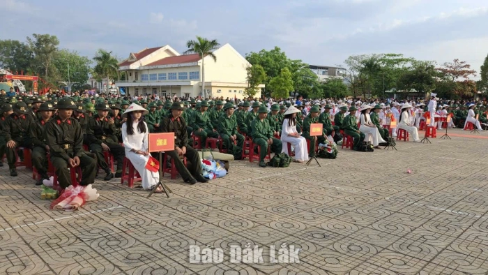 Điểm giao nhận quân số 2, Ban Chỉ huy Phòng thủ khu vực 3 - Ea Súp hoàn thành công tác giao nhận quân năm 2026