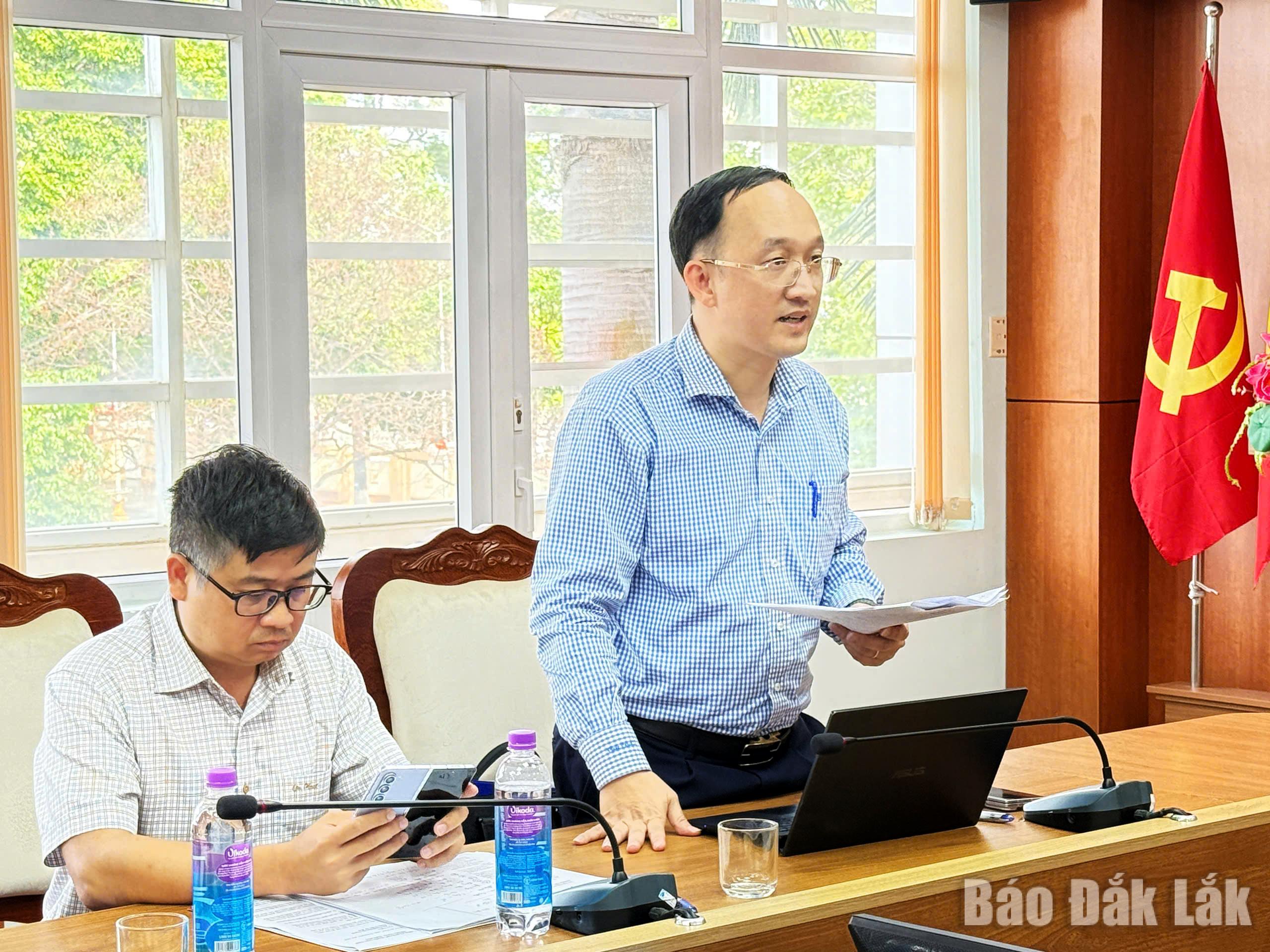 Lãnh đạo Ban Tuyên giáo và Dân vận Tỉnh ủy đánh giá công tác chuẩn bị bầu cử tại phường Buôn Ma Thuột.