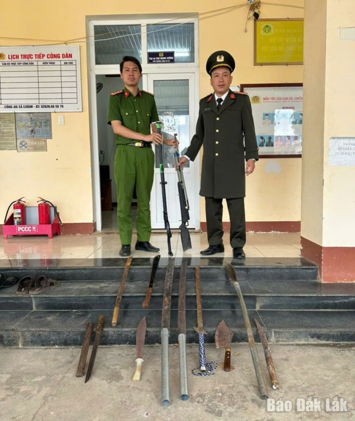 Công an xã Tam Giang: Quyết liệt tấn công tội phạm, thu hồi vũ khí