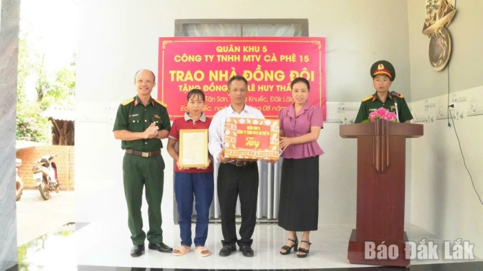 Ấm áp những ngôi nhà Đồng đội ở Công ty Cà phê 15