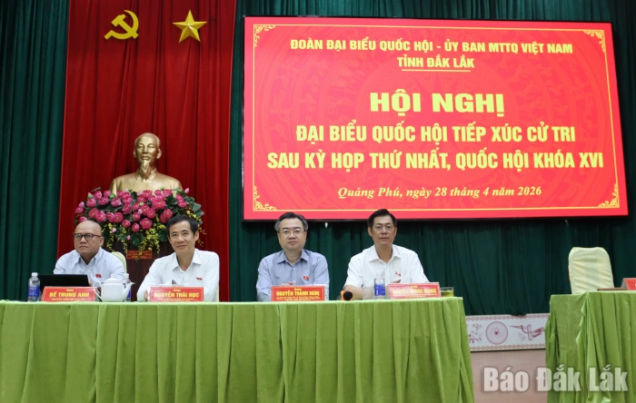 Đại biểu Quốc hội tỉnh tiếp xúc với cử tri hai xã Quảng Phú và Ea Nuôl