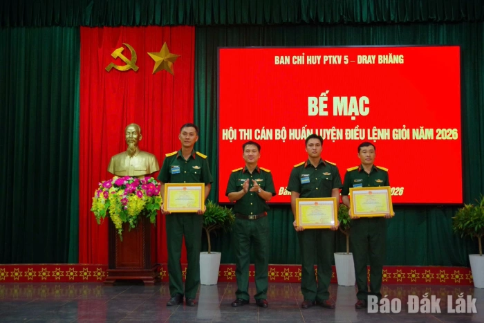 Tổ chức Hội thi Cán bộ huấn luyện điều lệnh giỏi năm 2026