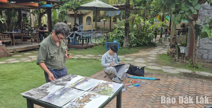 Góp sức bảo tồn di sản làng biển