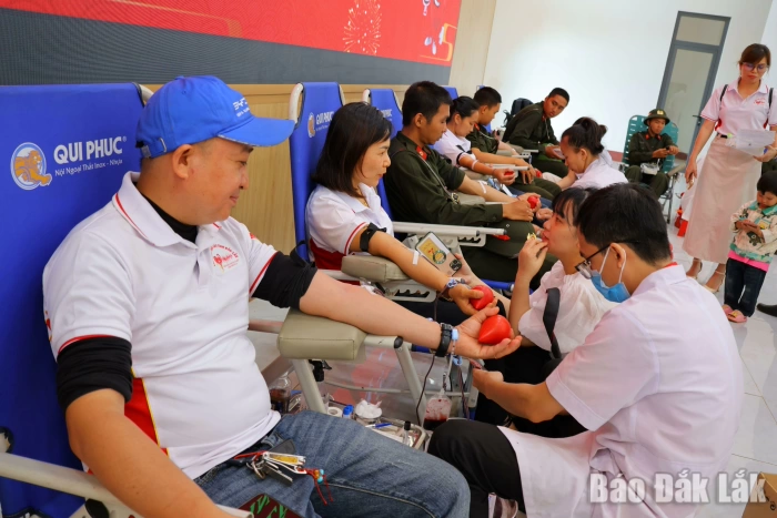 Mỗi giọt máu cho đi, một cuộc đời ở lại