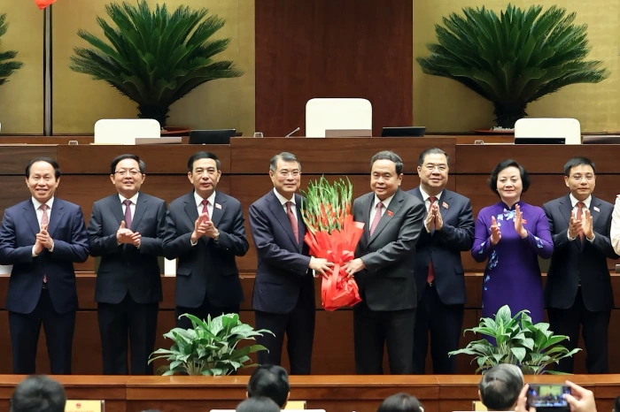 Quốc hội phê chuẩn bổ nhiệm các Phó Thủ tướng, Bộ trưởng và thành viên Chính phủ