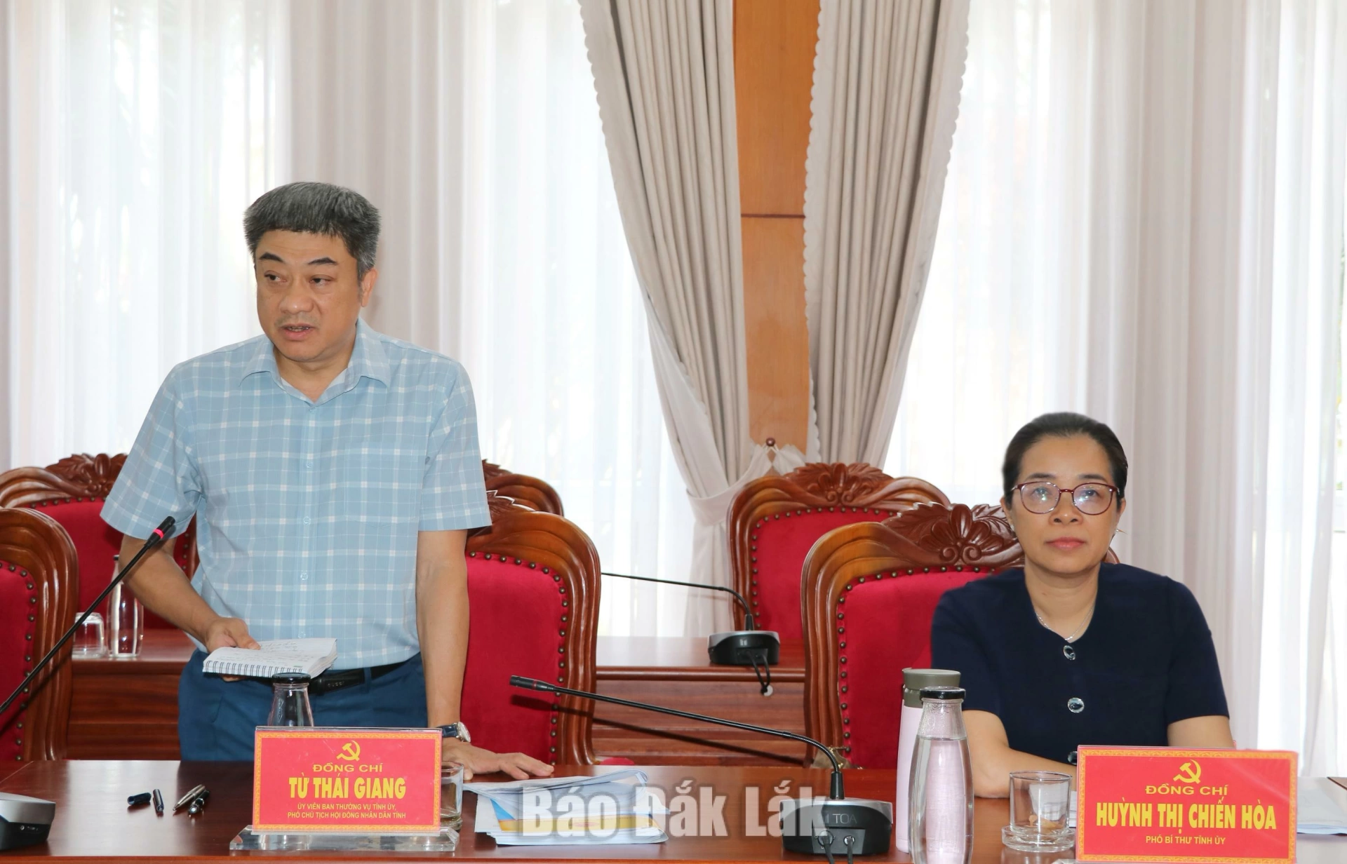 Ủy viên Ban Thường vụ Tỉnh ủy, Phó Chủ tịch HĐND tỉnh Từ Thái Giang phát biểu tại hội nghị.