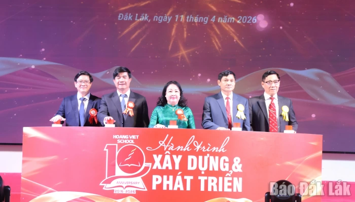 Trường Tiểu học, THCS và THPT Hoàng Việt kỷ niệm 10 năm thành lập