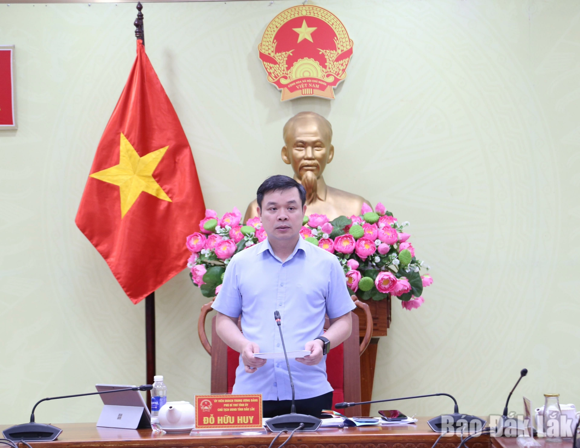 Chủ tịch UBND tỉnh Đắk Lắk Đỗ Hữu Huy phát biểu kết luận buổi làm việc.