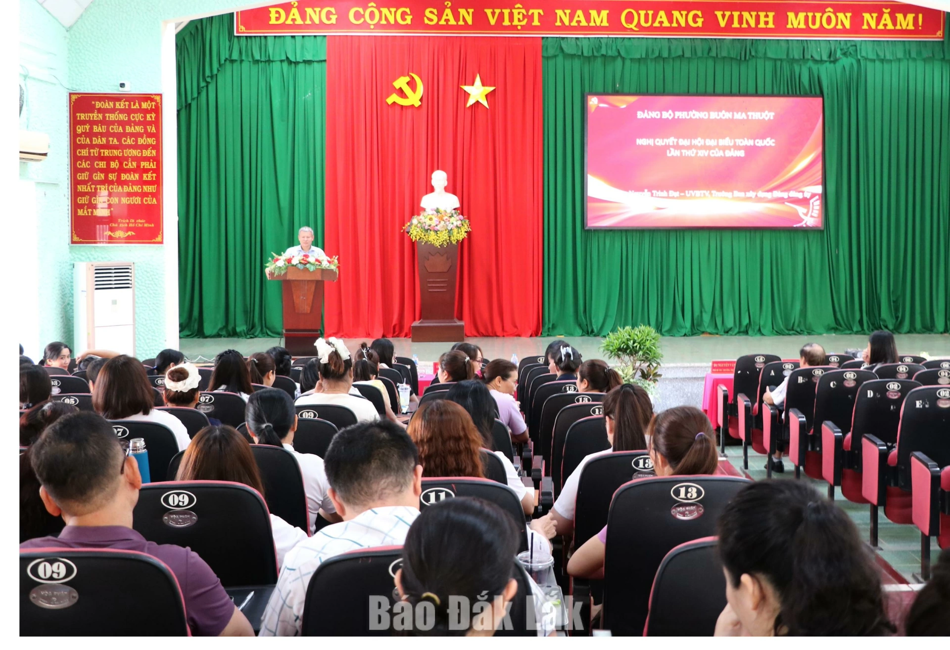 Quang cảnh lớp học.