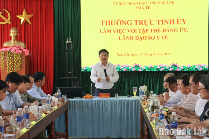 Bí thư Tỉnh ủy Lương Nguyễn Minh Triết làm việc với Sở Y tế Bí thư Tỉnh ủy Lương Nguyễn Minh Triết làm việc với Sở Y tế