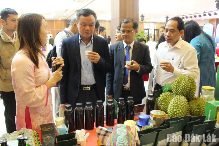 Thương hiệu -
từ sản phẩm đến niềm tin