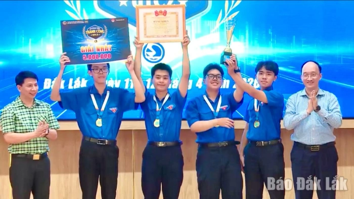 Trường THPT Chuyên Nguyễn Du giành giải Nhất cuộc thi “Đường đến thành công”