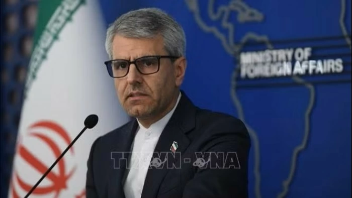 Iran bác thông tin yêu cầu ngừng bắn với Mỹ