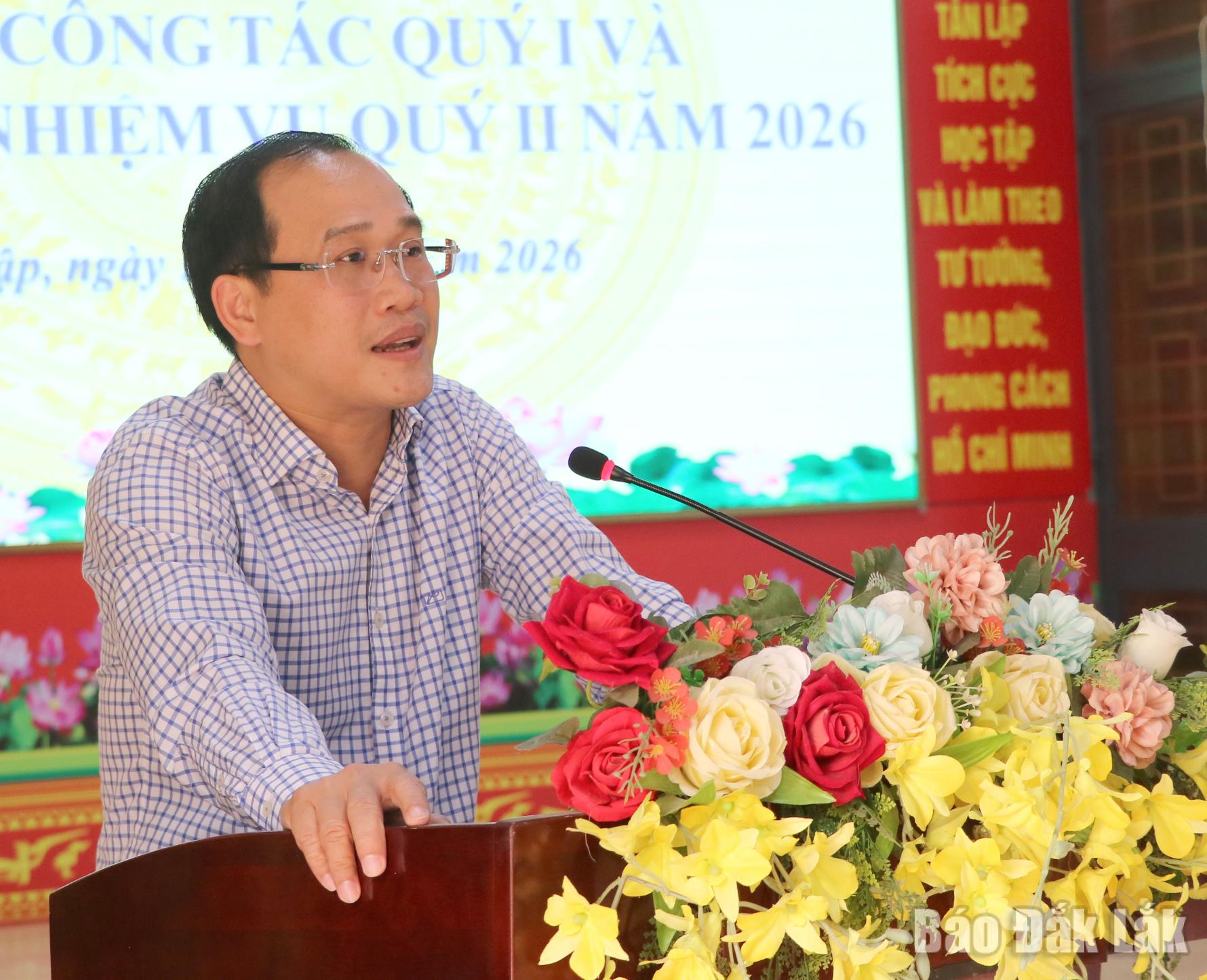 Chủ tịch UBND phường Tân Lập Trần Đức Nhật phát biểu kết luận hội nghị.