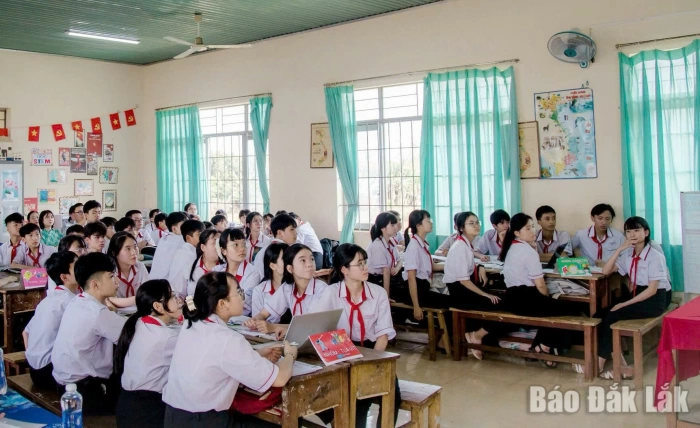 Nâng cao chất lượng dạy và học 
từ các cụm chuyên môn