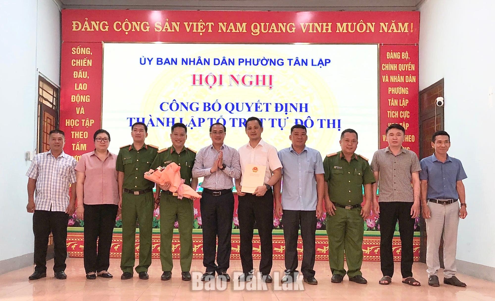 UBND phường Tân Lập thành lập Tổ trật tự đô thị phường.