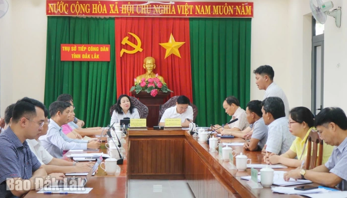 Đồng chí Cao Thị Hòa An tiếp công dân định kỳ tháng 4 tại cơ sở 2