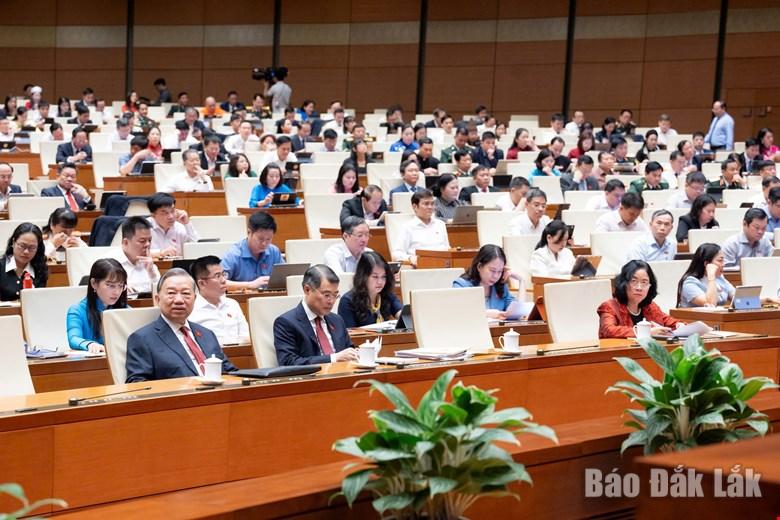 Tổng Bí thư, Chủ tịch nước Tô Lâm cùng các đại biểu tham dự phiên làm việc. Ảnh: Đoàn ĐBQH tỉnh cung cấp